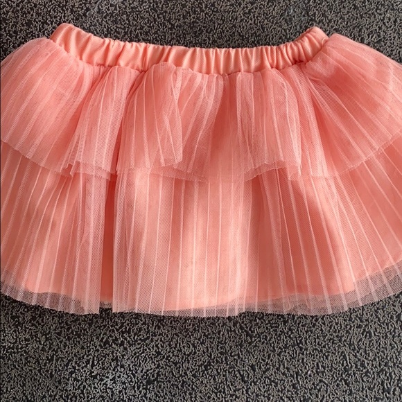 Two skirts 18 Month - Picture 3 of 4